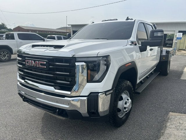 2025 GMC Sierra 3500 HD Chassis Cab Pro