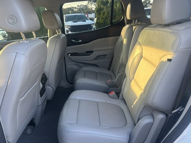 2021 GMC Acadia SLT
