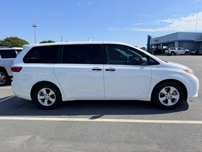 2016 Toyota Sienna L