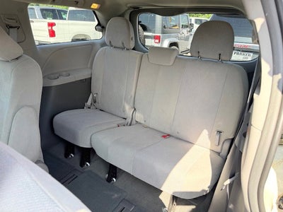 2016 Toyota Sienna L