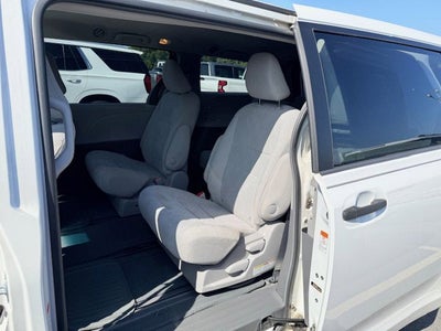 2016 Toyota Sienna L
