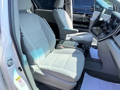 2016 Toyota Sienna L