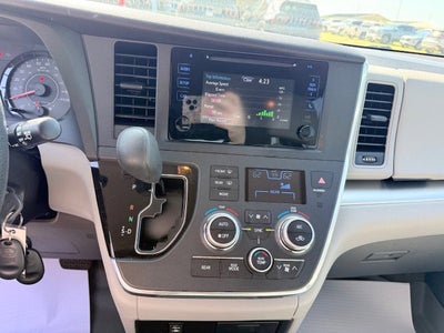 2016 Toyota Sienna L