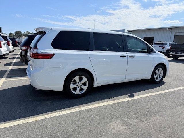 2016 Toyota Sienna L