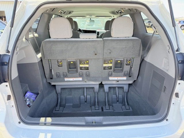 2016 Toyota Sienna L