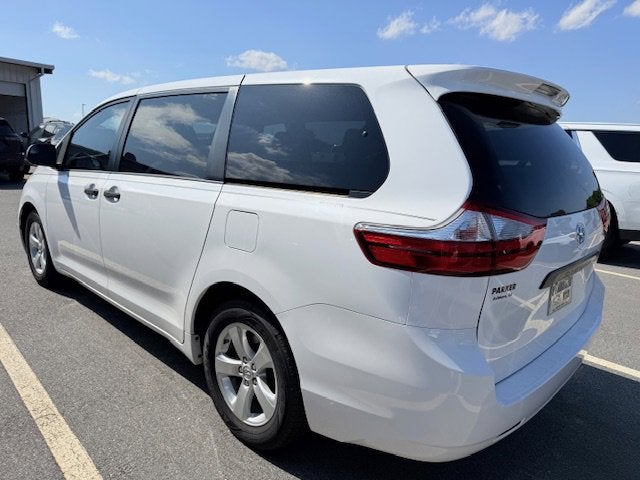 2016 Toyota Sienna L